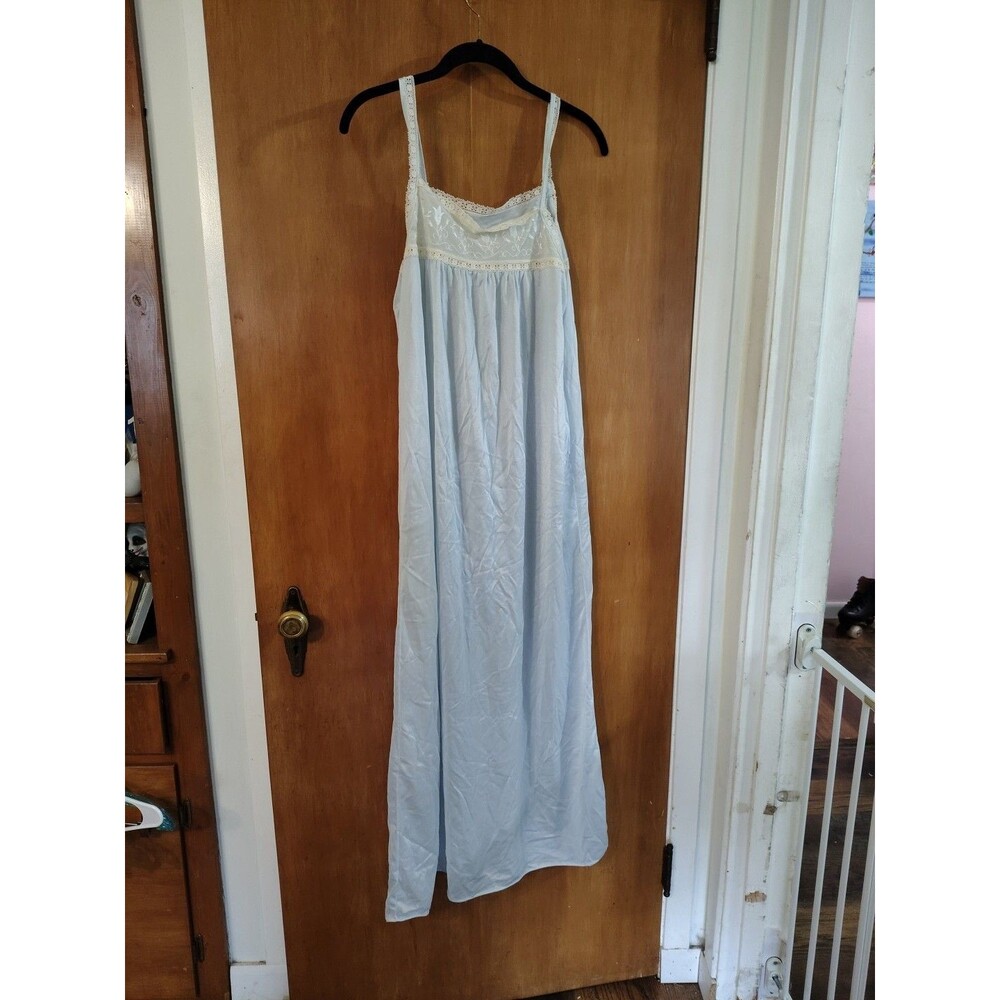 Vintage Womens Nightgown Lingerie Gown Long Medium Blue Pink Flowers Lace Nylon
